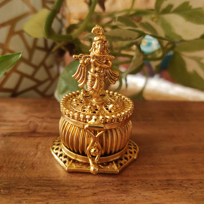 Bhumatha Beautiful Handcrafted Gifting Krishna Sindoor Kumkum Box, Handmade Traditional Haldi Sindoor Dibbi For Pooja, Round, Golden round