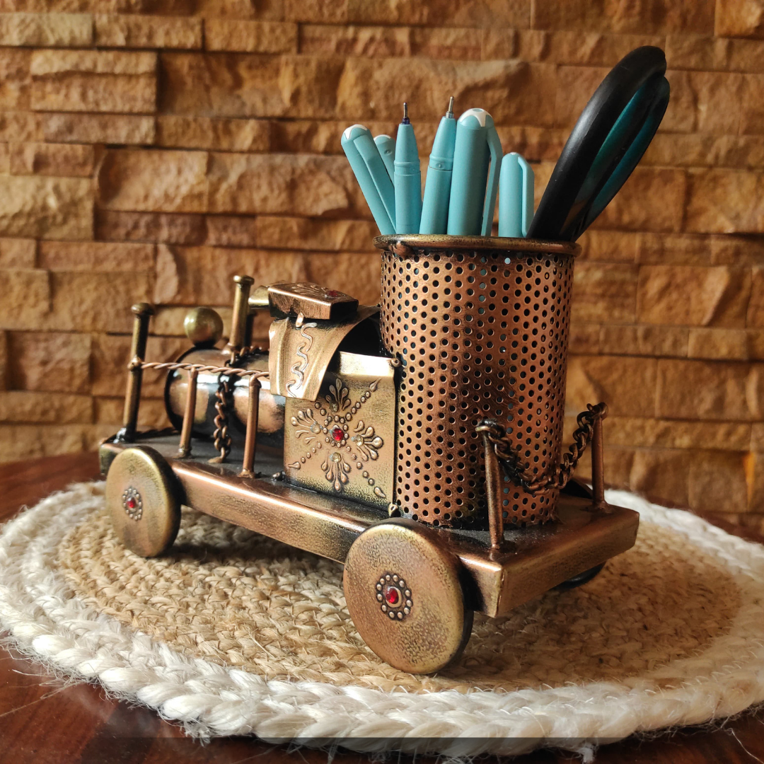 Bhumatha Handcrafted Iron Train Engine Pen Stand (Length : 9 inches, Height: 5 inches, weight: 300gms))