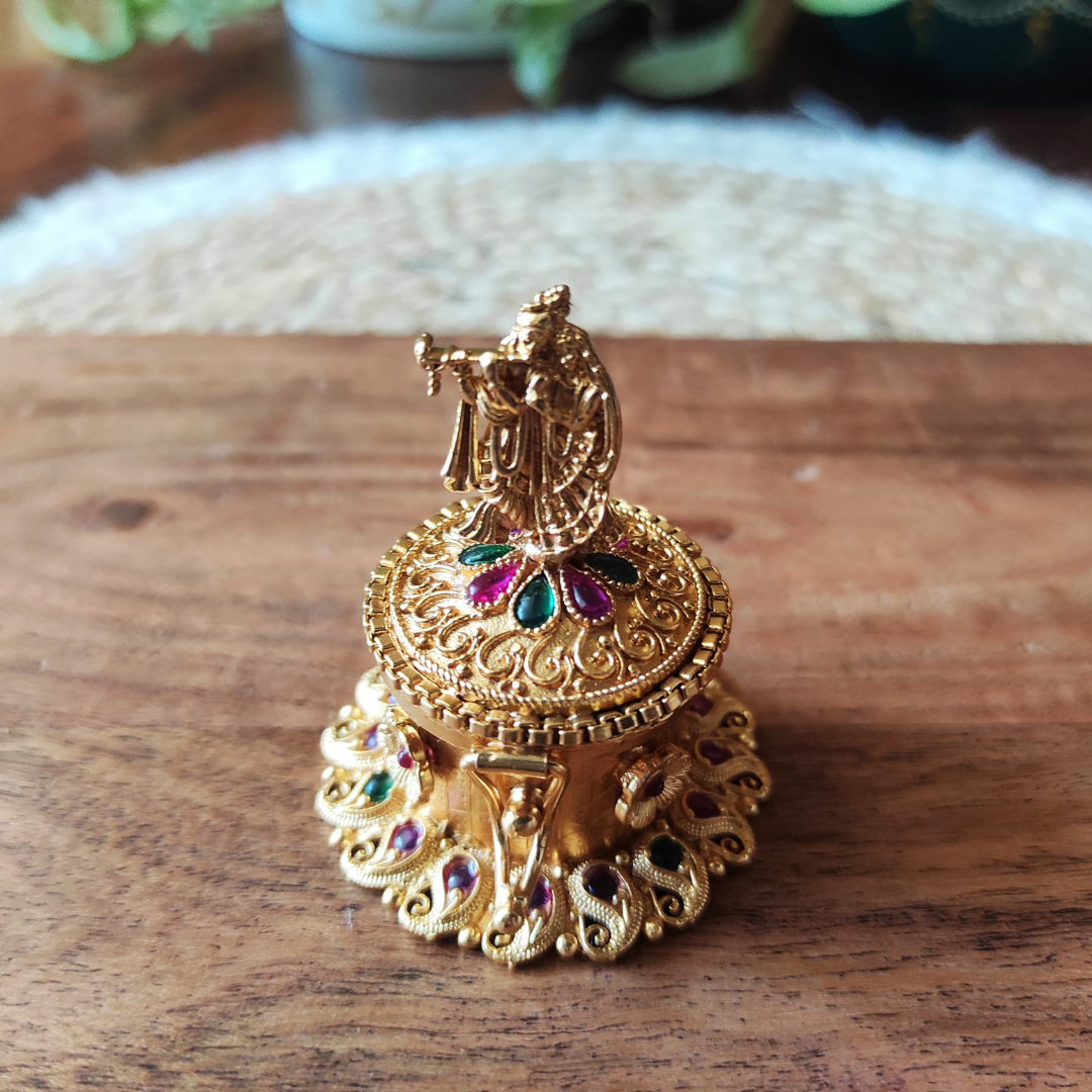 Bhumatha Beautiful Handcrafted Radhe krishna Gifting Sindoor Kumkum Box, Handmade Traditional Haldi Sindoor Dibbi For Pooja, Round, Golden